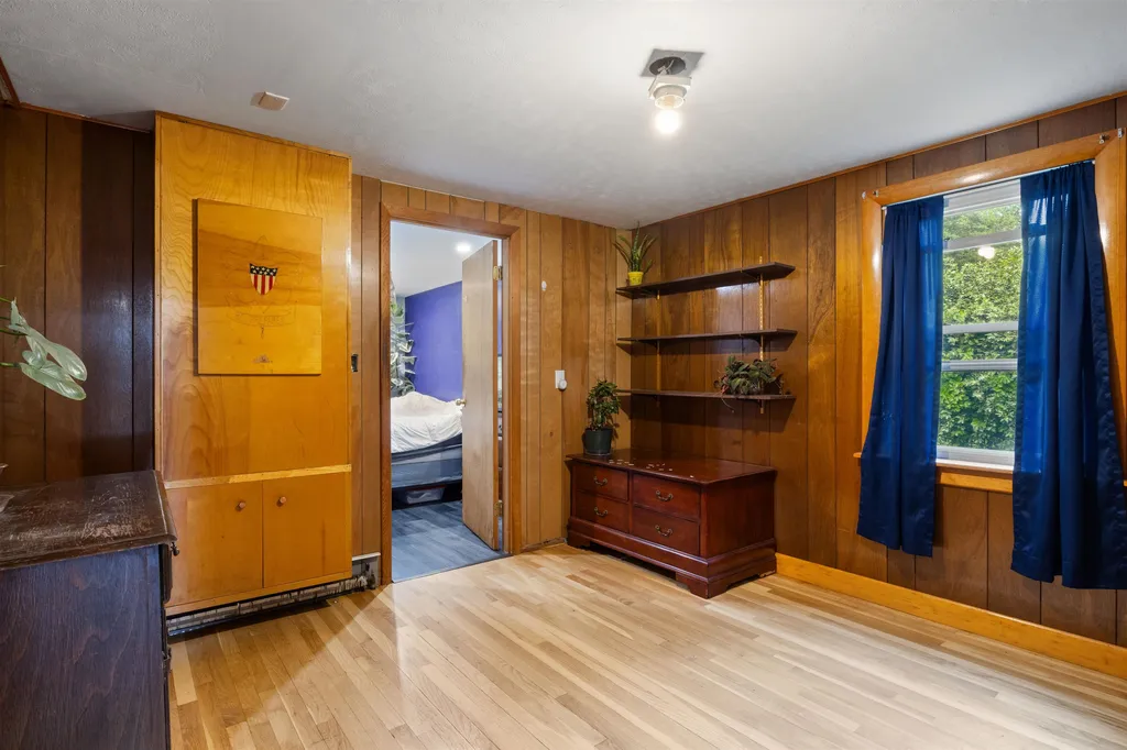 26 Midway Park Somersworth NH 03878-1005