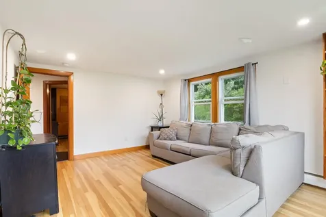 26 Midway Park Somersworth NH 03878-1005