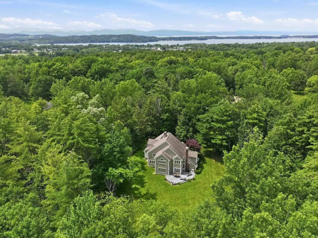 305 Westview Drive Shelburne VT 05482