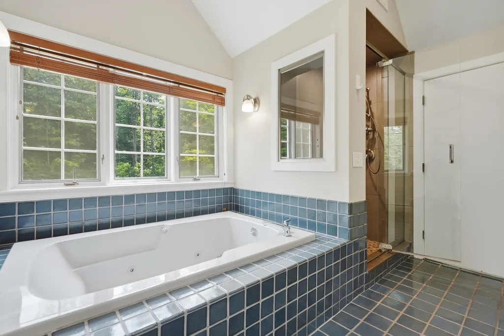 305 Westview Drive Shelburne VT 05482