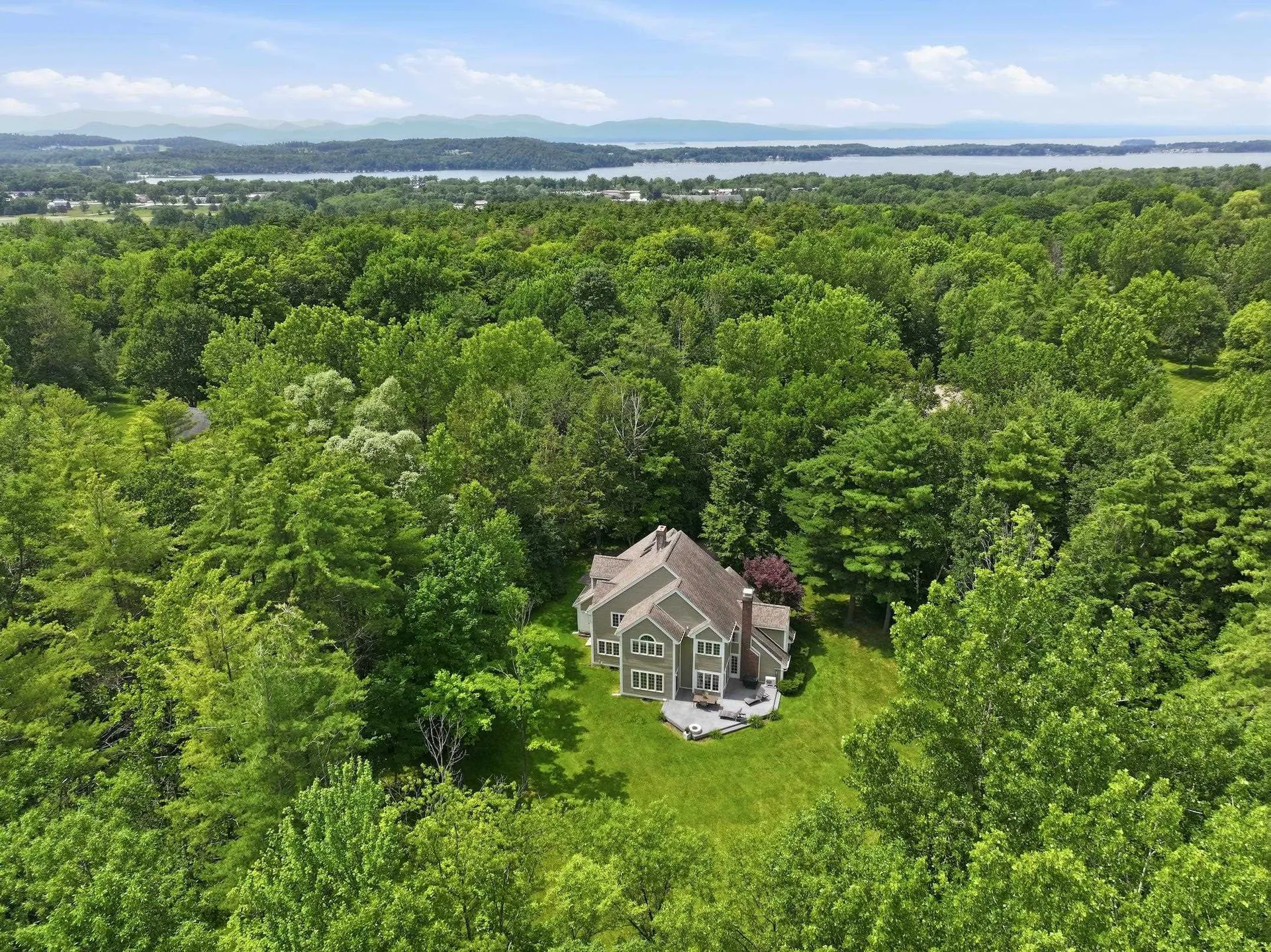 305 Westview Drive Shelburne VT 05482