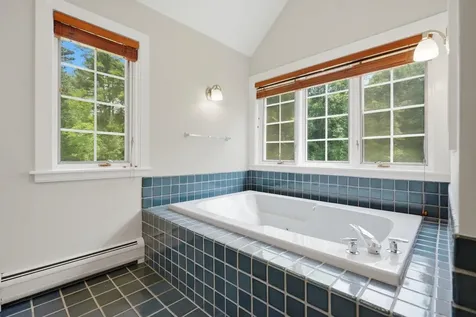 305 Westview Drive Shelburne VT 05482