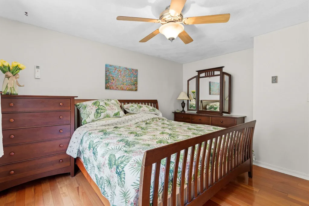 77 Tsienneto Road Derry NH 03038