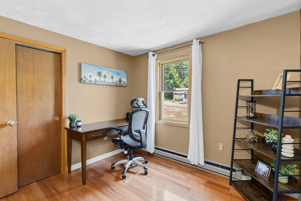 77 Tsienneto Road Derry NH 03038