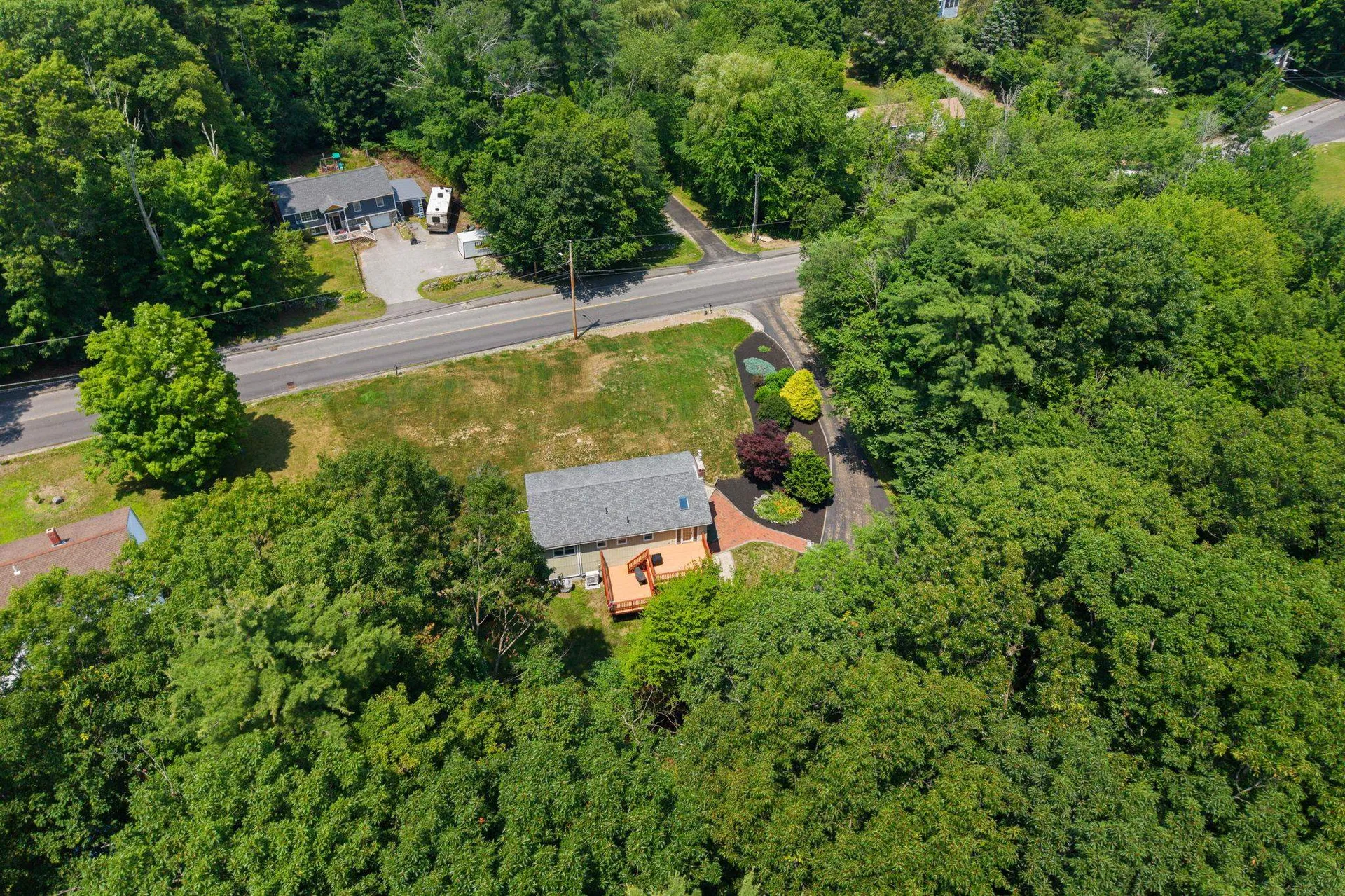 77 Tsienneto Road Derry NH 03038
