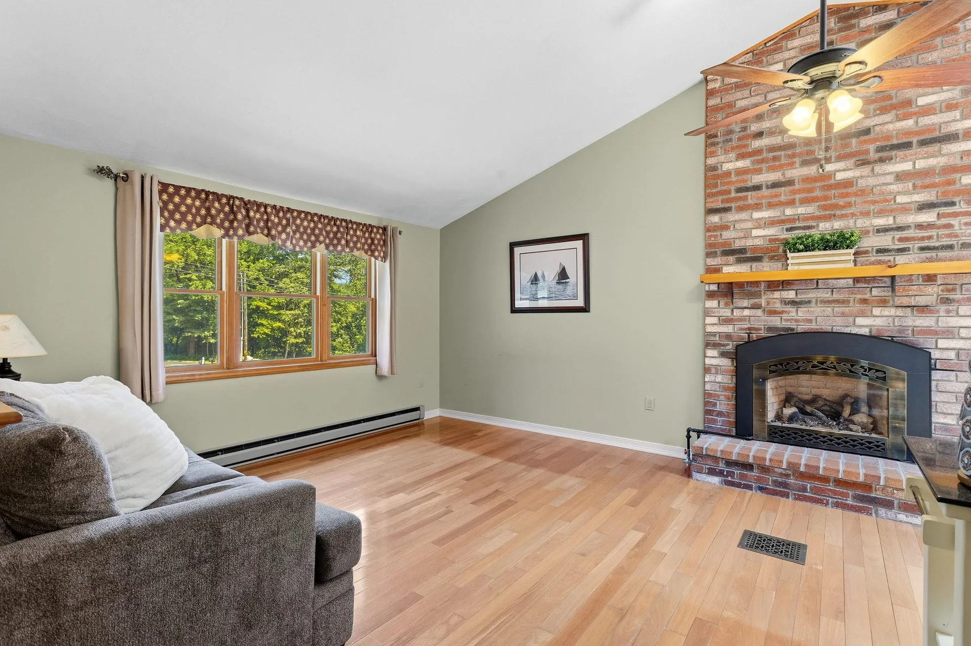 77 Tsienneto Road Derry NH 03038