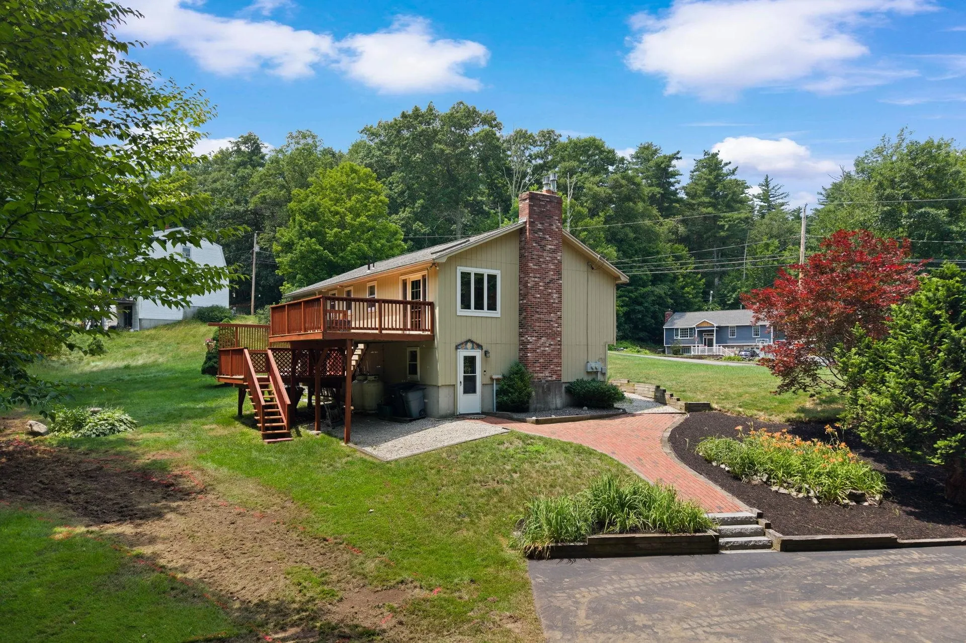 77 Tsienneto Road Derry NH 03038