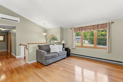 77 Tsienneto Road Derry NH 03038