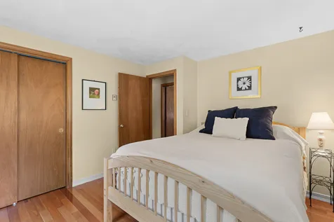 77 Tsienneto Road Derry NH 03038