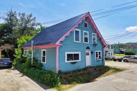 8 Oak Hill Street Haverhill NH 03785