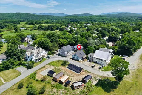 8 Oak Hill Street Haverhill NH 03785