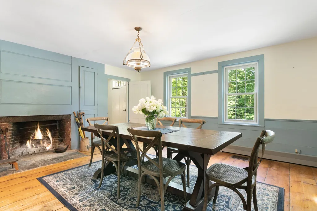 85 Brown's Road Newfane VT 05345