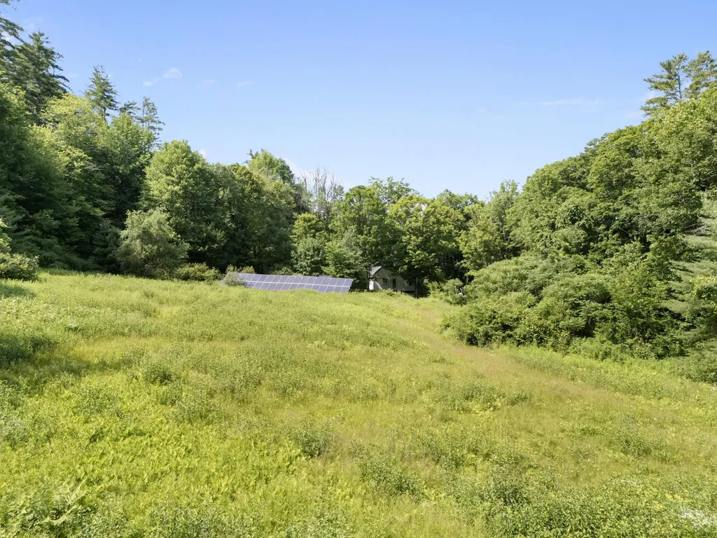 85 Brown's Road Newfane VT 05345