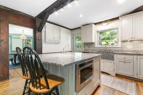 85 Brown's Road Newfane VT 05345