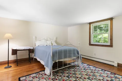85 Brown's Road Newfane VT 05345