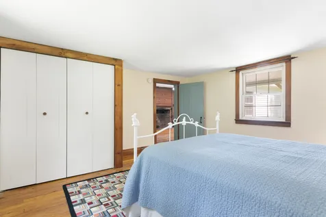 85 Brown's Road Newfane VT 05345
