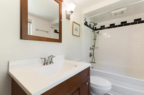 85 Brown's Road Newfane VT 05345