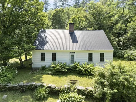 85 Brown's Road Newfane VT 05345