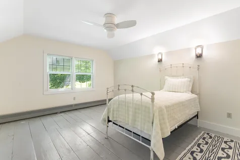85 Brown's Road Newfane VT 05345