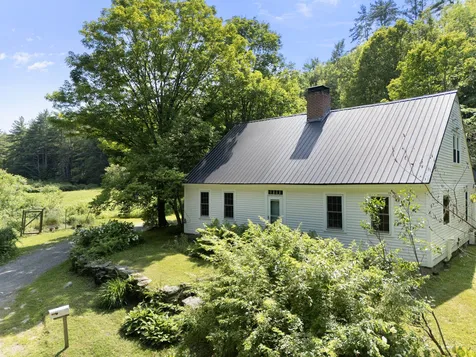 85 Brown's Road Newfane VT 05345