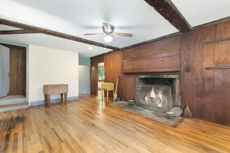 85 Brown's Road Newfane VT 05345