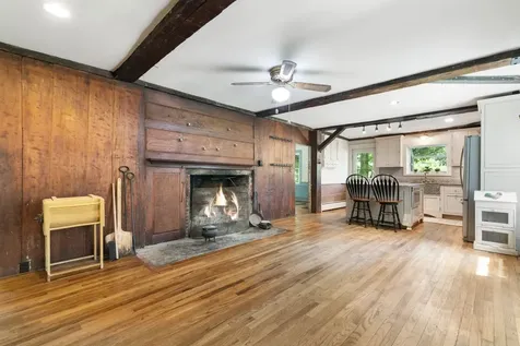 85 Brown's Road Newfane VT 05345