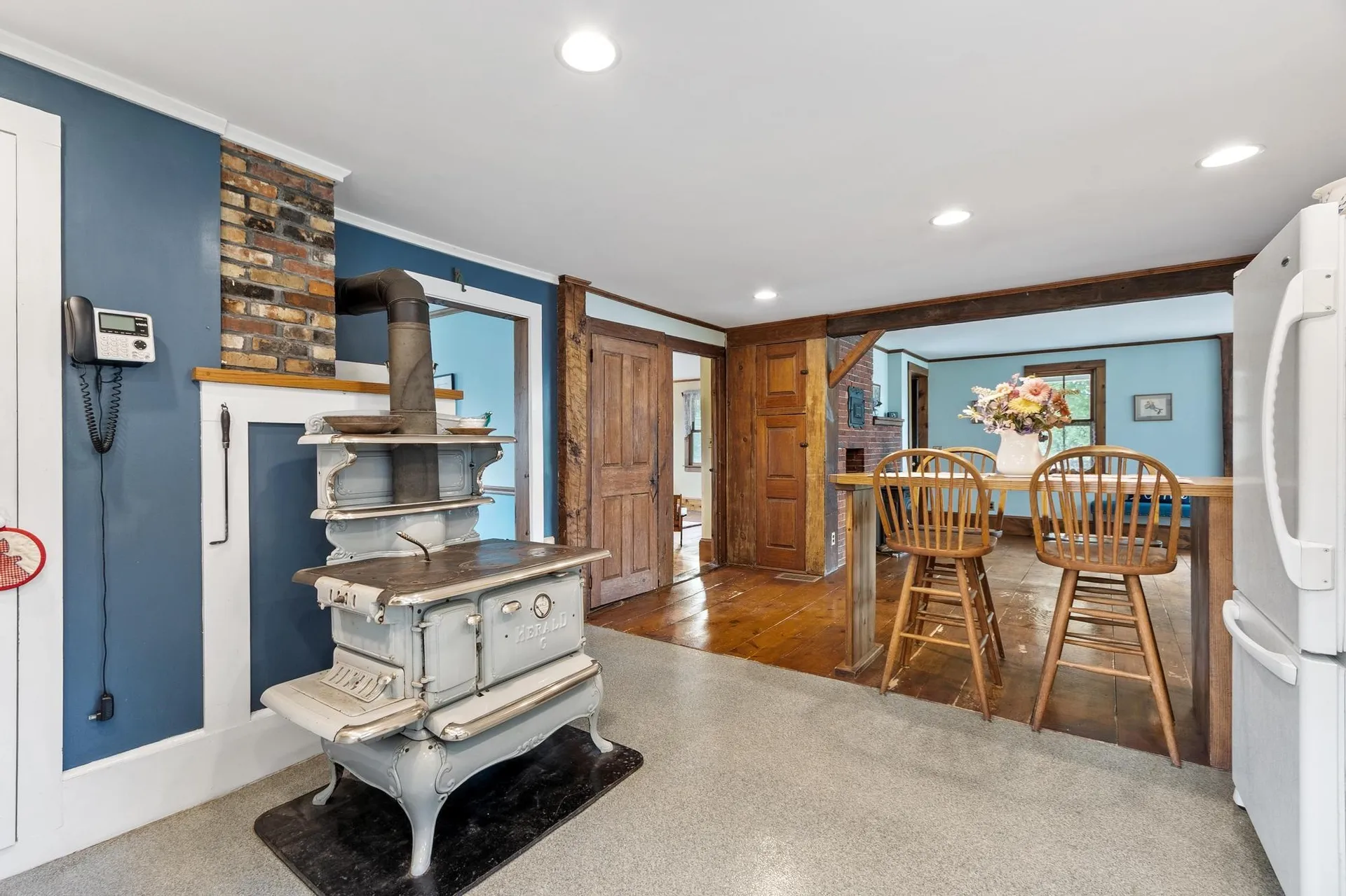88 Post Road North Hampton NH 03862