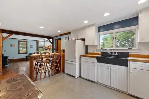 88 Post Road North Hampton NH 03862