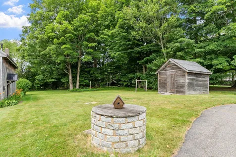 88 Post Road North Hampton NH 03862