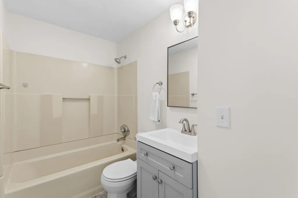 87 Saint Marie Street Manchester NH 03102