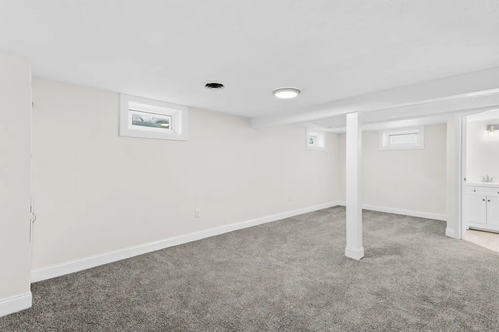 87 Saint Marie Street Manchester NH 03102