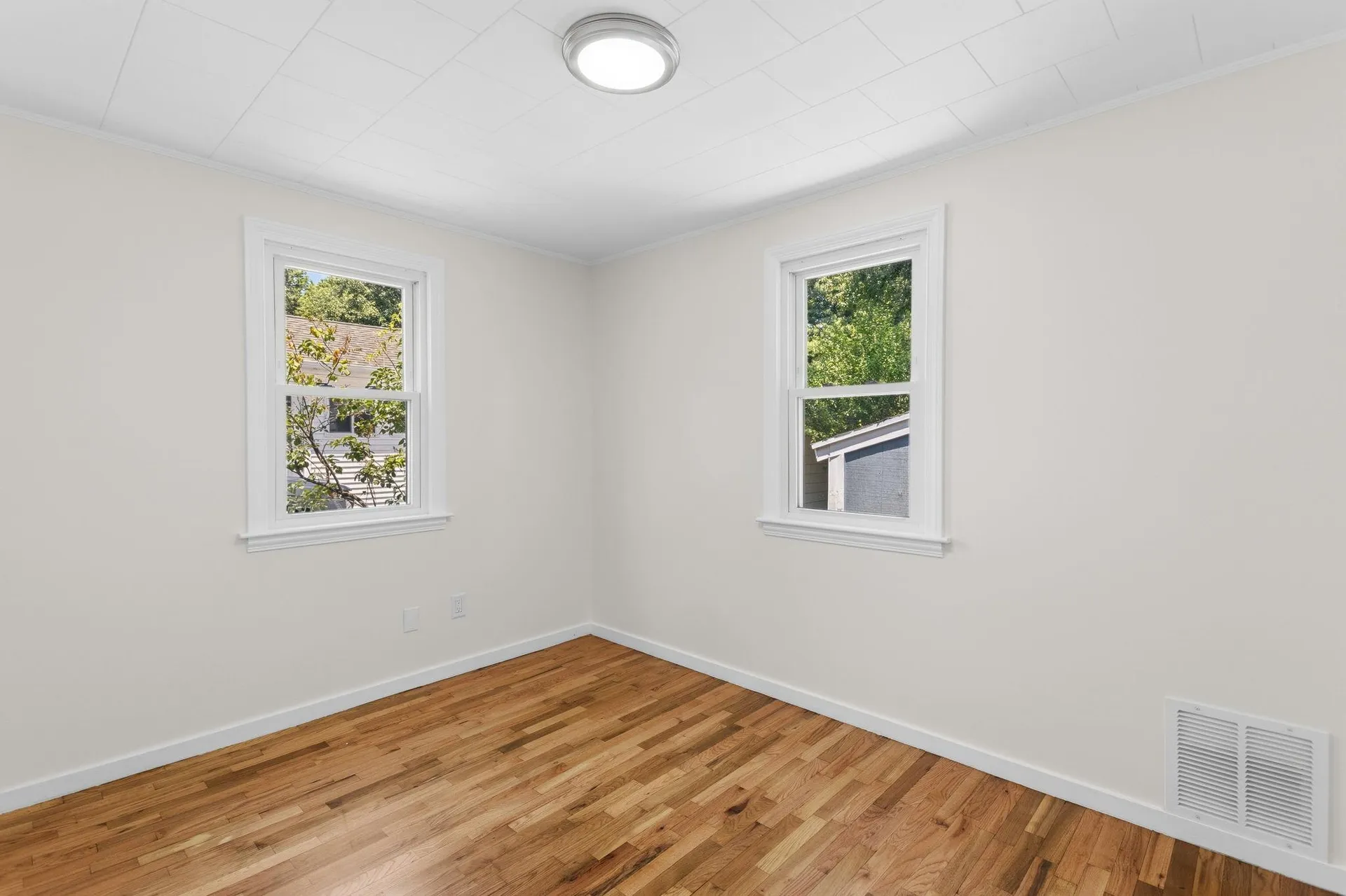 87 Saint Marie Street Manchester NH 03102