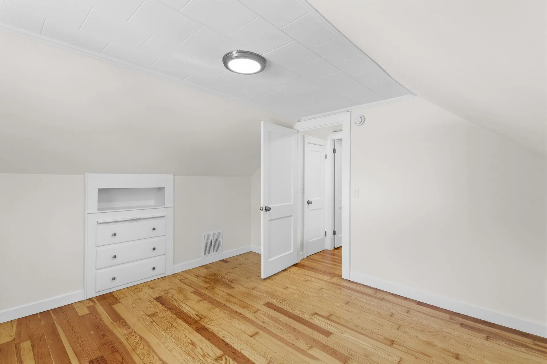 87 Saint Marie Street Manchester NH 03102