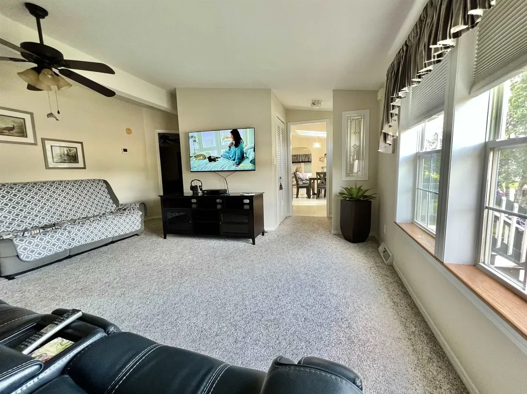 34 Constitution Way Dover NH 03820