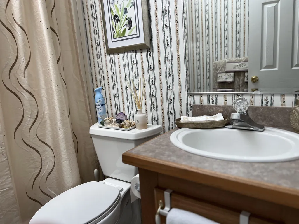 34 Constitution Way Dover NH 03820