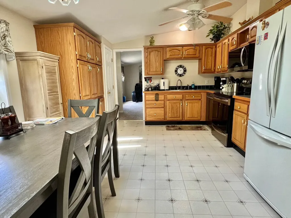 34 Constitution Way Dover NH 03820