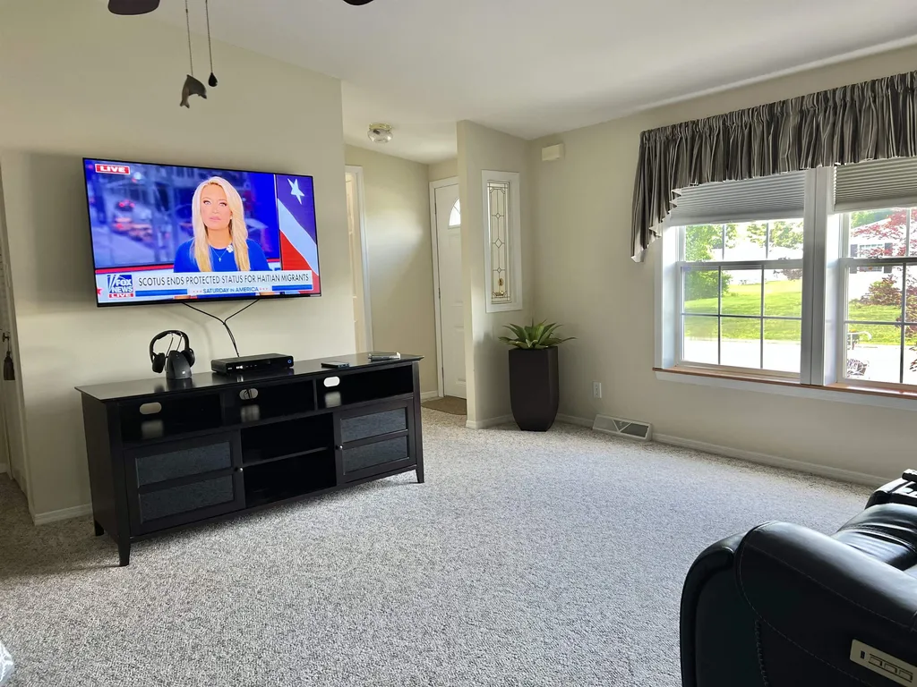 34 Constitution Way Dover NH 03820