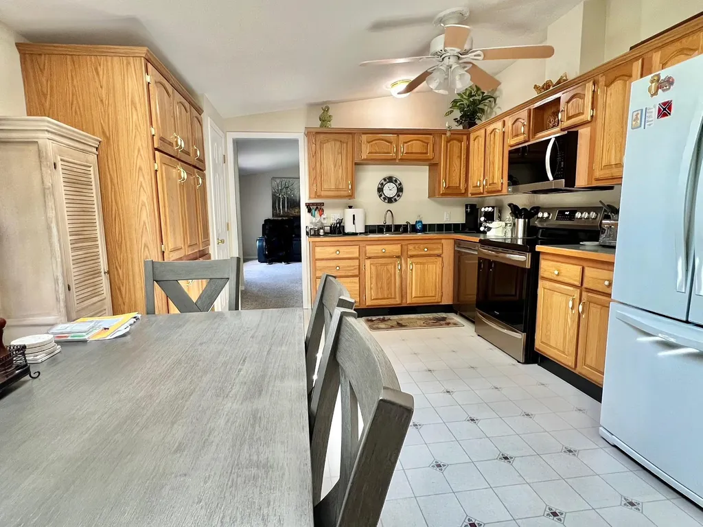 34 Constitution Way Dover NH 03820