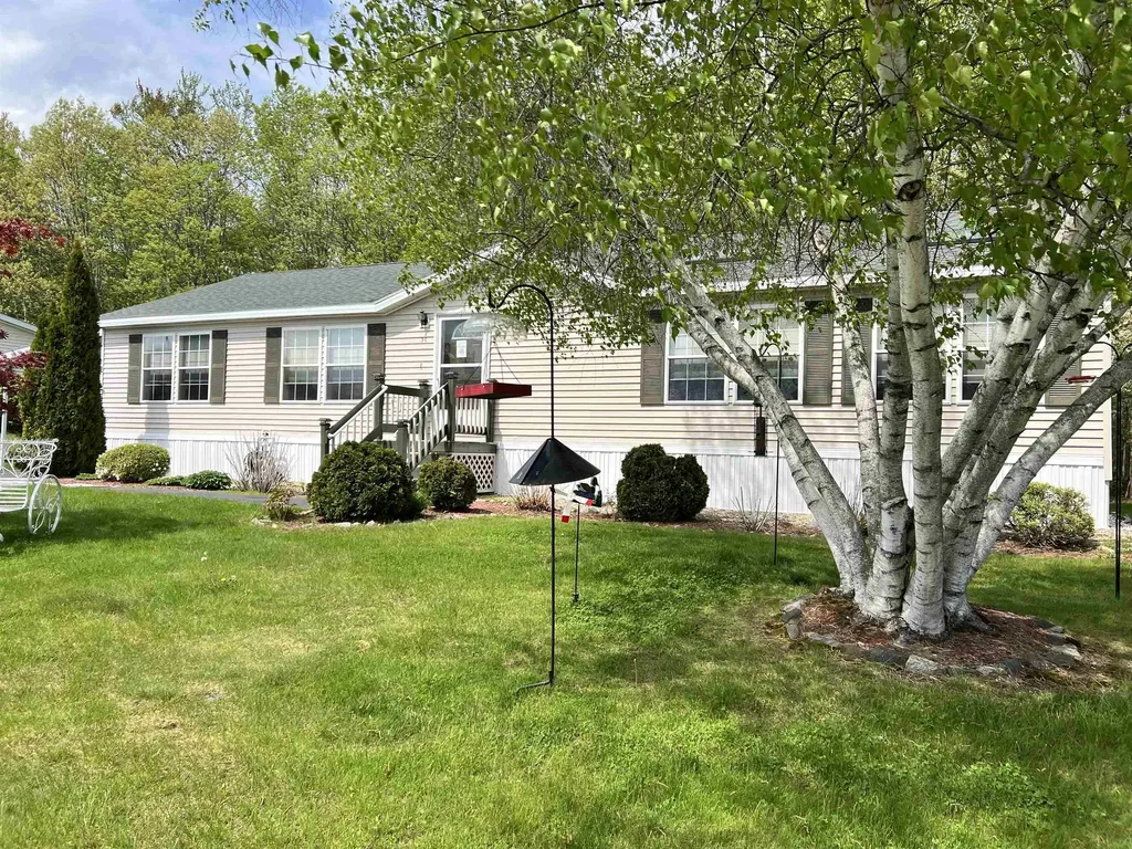 34 Constitution Way Dover NH 03820