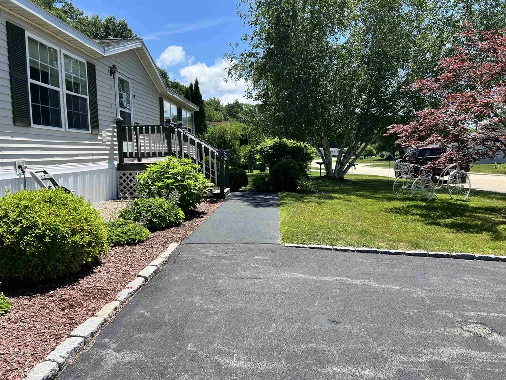 34 Constitution Way Dover NH 03820