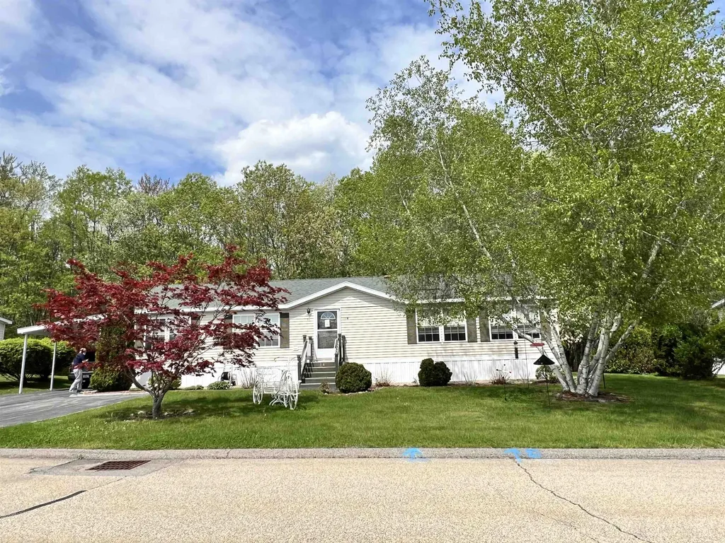 34 Constitution Way Dover NH 03820