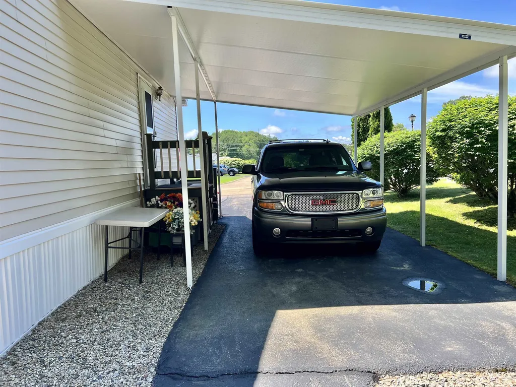 34 Constitution Way Dover NH 03820
