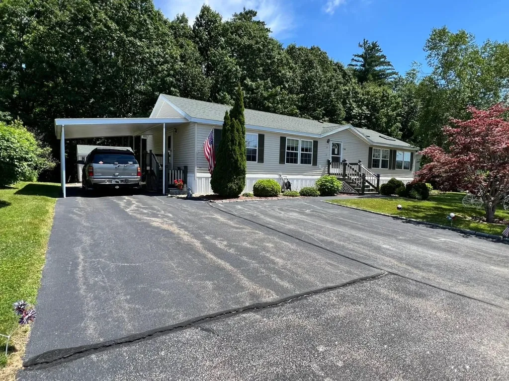 34 Constitution Way Dover NH 03820