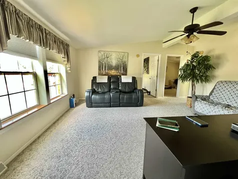 34 Constitution Way Dover NH 03820