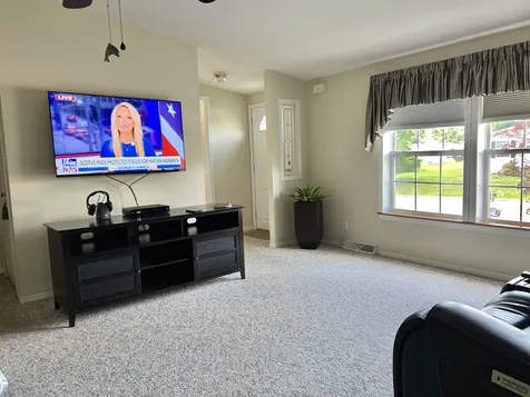 34 Constitution Way Dover NH 03820