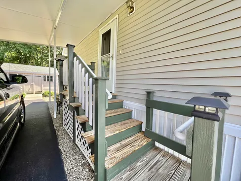 34 Constitution Way Dover NH 03820