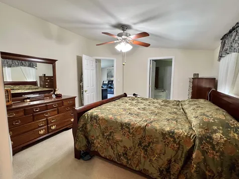 34 Constitution Way Dover NH 03820