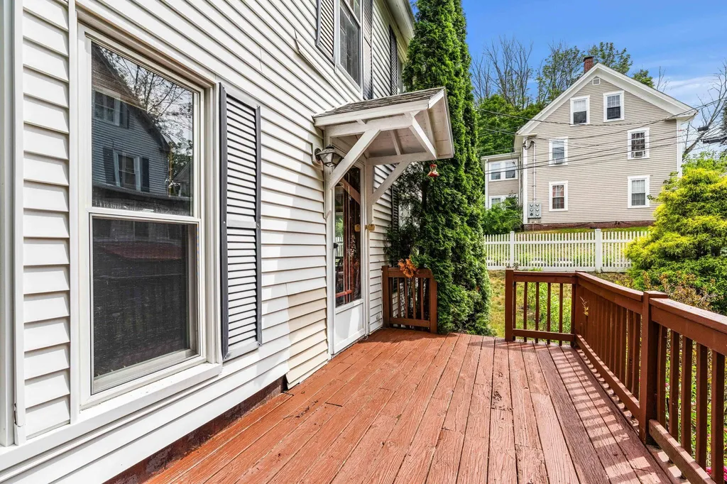 17 Cliff Street Somersworth NH 03878