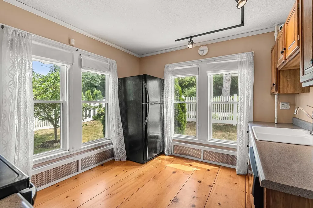 17 Cliff Street Somersworth NH 03878