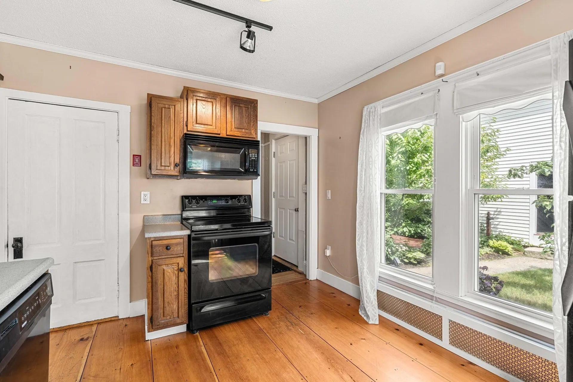 17 Cliff Street Somersworth NH 03878